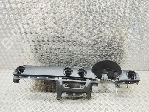 Instrumentbræt Instrumentbræt AUDI A3 Sportback (8VA, 8VF) 1.6 TDI (110 hp) 39939590 39939590
