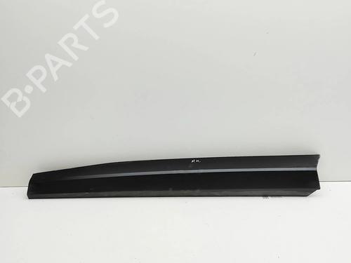 Used Door moulding trim Door moulding trim DS DS 7 Crossback (J4_, JR_, JC_) 2.0 BlueHDi 180 (JJEHZR) (177 hp) 33386452 33386452