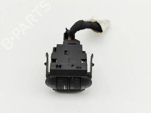 Used Switch VW JETTA IV (162, 163, AV3, AV2) 1.6 TDI (105 hp) 30596507