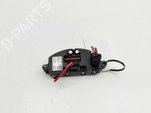 Used Heater resistor Heater resistor VW CRAFTER Van (SY_, SX_) 2.0 TDI FWD (SYB, SYC, SYD) (140 hp) 33239600 33239600