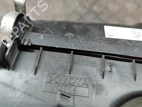 Air filter box TOYOTA AURIS (_E18_) 1.8 Hybrid (ZWE186_, ZWE186R) | BP23561669M87