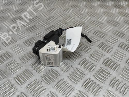 electronic-sensor-audi-q4-e-tron-suv-f4b-2020-33370113 main image