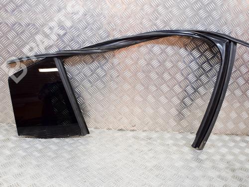 Rear right quarter glass TESLA MODEL X (5YJX) P100D AWD (772 hp) 10400610