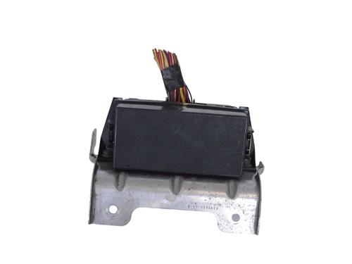 Caixa de fusíveis TESLA MODEL S (5YJS) 75 (388 hp) 30241833