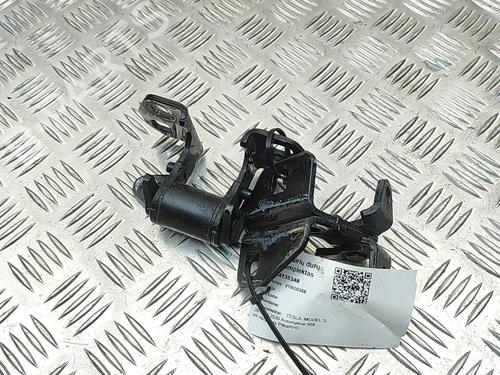 Used Hinge/Door check strap Hinge/Door check strap TESLA MODEL S (5YJS) P100D AWD (772 hp) 33390547 33390547