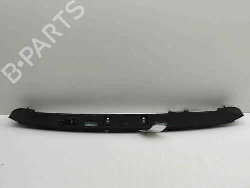 Used Tailgate trim Tailgate trim LAND ROVER RANGE ROVER VELAR (L560) 2.0 D240 SD4 4x4 (241 hp) 29337233 29337233