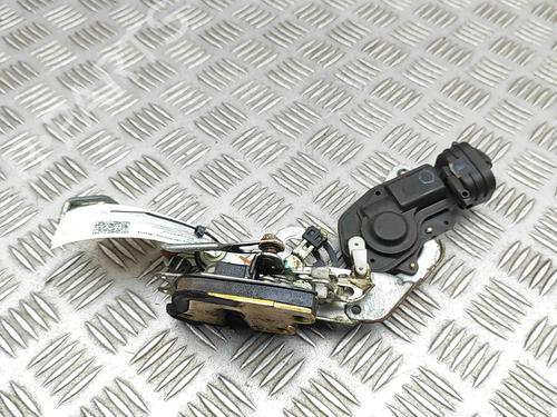 rear-right-lock-toyota-hilux-vi-pickup-_n1_-1994-1995-1996-1997-1998-1999-2000-2001-2002-2003-2004-2005-2006-29486864 main image