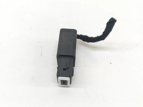 Used Electronic module Electronic module PEUGEOT 408 II (FP_, F3_, FM_) PureTech 130 (FPHNST) (131 hp) 28434112 28434112