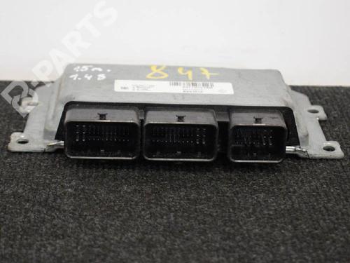 Engine control unit (ECU) DACIA SANDERO II 1.2 | BP6748306M57 