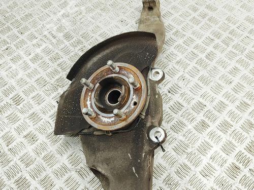 Venstre Styrespindel Lejehus Venstre Styrespindel Lejehus LAND ROVER DISCOVERY V (L462) 3.0 D 4x4 (211 hp) 33882610 33882610