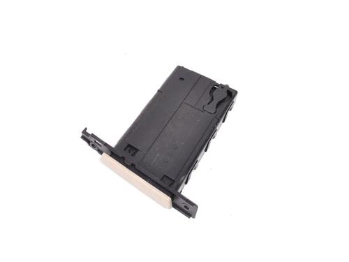 Used Cup/Object holder Cup/Object holder BMW 3 Convertible (E93) 320 i (170 hp) 33343992 33343992