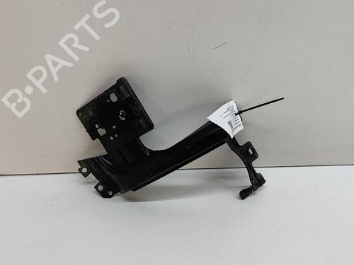 Used Rear bumper bracket LAND ROVER RANGE ROVER EVOQUE (L538) 2.0 D (150 hp) 27570020