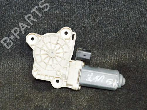 Used Left rear window motor Left rear window motor MERCEDES-BENZ E-CLASS (W211) E 200 CDI (211.004) (122 hp) 6715181 6715181