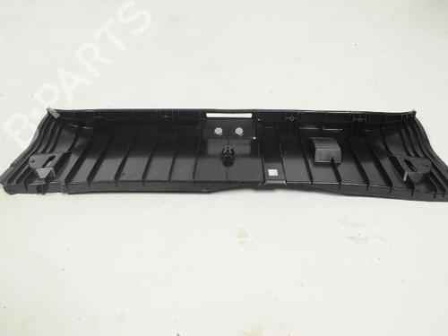 Pynteliste til bagklap BMW 5 (E60) 520 d (163 hp) 30257087