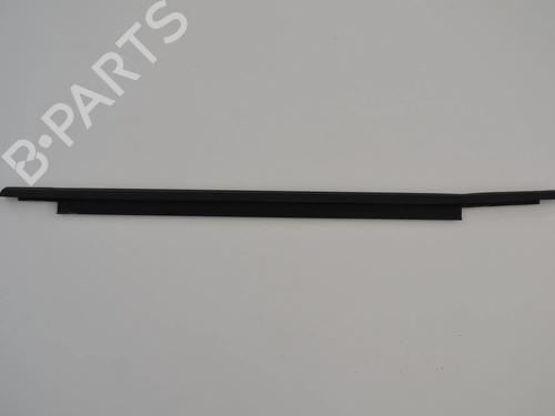 door-moulding-trim-audi-a4-b8-avant-8k5-2007-2008-2009-2010-2011-2012-2013-2014-2015-2016-2017-33353707 main image