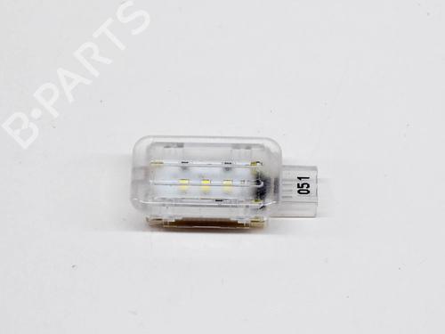 interior-roof-light-land-rover-discovery-v-l462-2016-27756479 main image