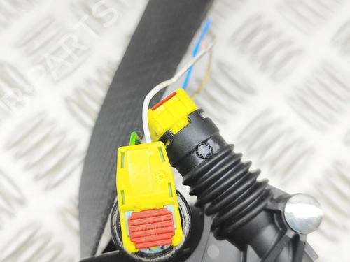 Front right seatbelt TESLA MODEL Y (5YJY) Long Range All-wheel Drive | BP33394351I25 - Image 7