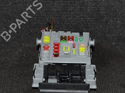 Fuse box OPEL ASTRA J (P10) 1.7 CDTI (68) | BP7081521E1 