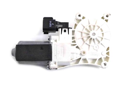 Used Right front window motor LAND ROVER RANGE ROVER VELAR (L560) 2.0 D240 SD4 4x4 (241 hp) 30227097
