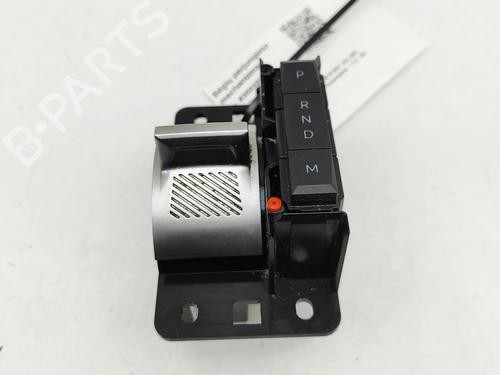 Used Gear lever Gear lever PEUGEOT 5008 II (MC_, MJ_, MR_, M4_) 1.5 BlueHDi 130 (MCYHZJ, MCYHZR, MCYHZX) (131 hp) 34160843 34160843