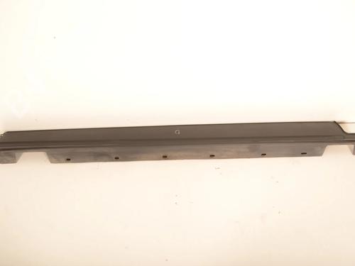 Used Right sideskirt Right sideskirt LAND ROVER RANGE ROVER SPORT II (L494) 3.0 SDV6 4x4 (306 hp) 33351001 33351001