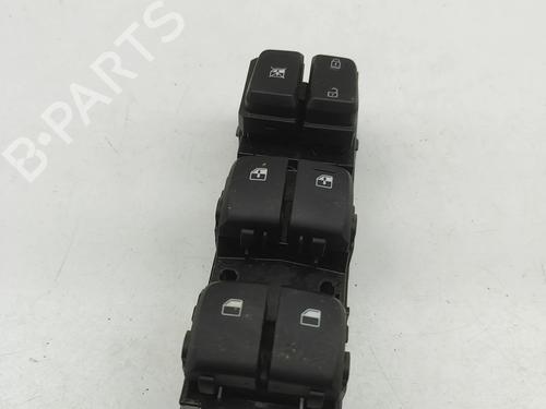 Used Right front window switch Right front window switch HYUNDAI KONA (OS, OSE, OSI) EV (136 hp) 33391101 33391101