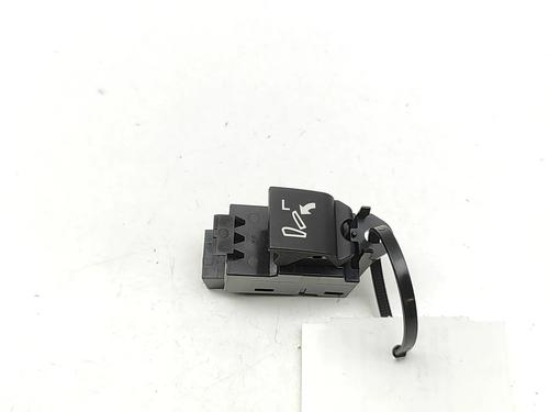 Used Switch Switch LAND ROVER DISCOVERY SPORT (L550) 2.0 D 4x4 (180 hp) 33039170 33039170
