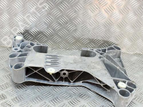 Used Support BMW 5 (G30, F90) 520 d (190 hp) 14635945