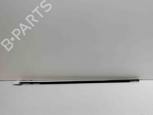 Door moulding trim VOLVO XC60 II (246) 2.0 B5 Mild-Hybrid | BP29486320C150 