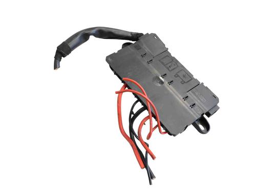 Used Fuse box LAND ROVER DISCOVERY V (L462) 3.0 Td6 4x4 (258 hp) 30246835