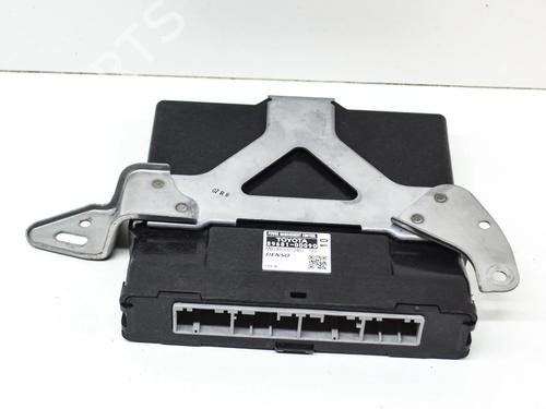Used Electronic module Electronic module TOYOTA YARIS (_P13_) 1.5 Hybrid (NHP130_) (101 hp) 14628288 14628288