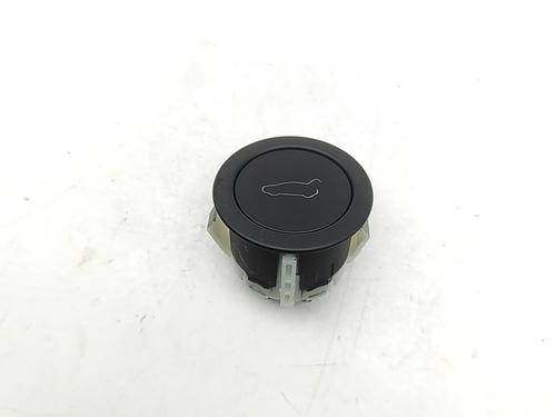 Used Switch Switch TESLA MODEL Y (5YJY) Long Range All-wheel Drive (514 hp) 33625361 33625361