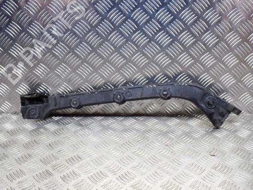 Used Rear bumper bracket Rear bumper bracket 8836031 8836031