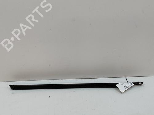 Door moulding trim LAND ROVER RANGE ROVER VELAR (L560) 2.0 D180 TD4 4x4 | BP18164787C150 