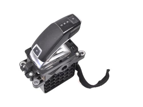 Used Gear lever PEUGEOT 3008 II SUV (MC_, MR_, MJ_, M4_) 1.2 THP/ PureTech 130 (MRHNSM, MRHNSU, MRHNSJ, MRHNYW,... (131 hp) 30220369