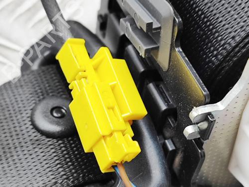 Rear left seatbelt MERCEDES-BENZ CLS (C218) CLS 250 CDI / BlueTEC / d (218.303, 218.304) | BP31687214I29 