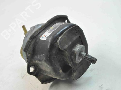 Used Engine mount BMW X6 (E71, E72) M 50 d (381 hp) 30210569