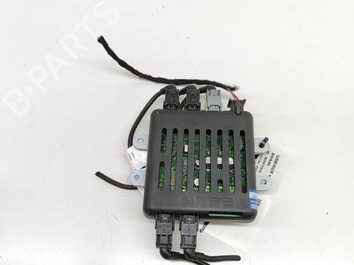 Elektronisk modul TESLA MODEL X (5YJX) P100D AWD | BP25218063M83