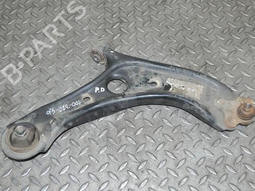 Used Right front suspension arm KIA SPORTAGE IV (QL, QLE) 1.7 CRDi (141 hp) 30258343