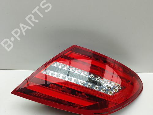 Achterlicht rechts MERCEDES-BENZ C-CLASS (W204) C 350 CDI (204.023) (265 hp) 29731101