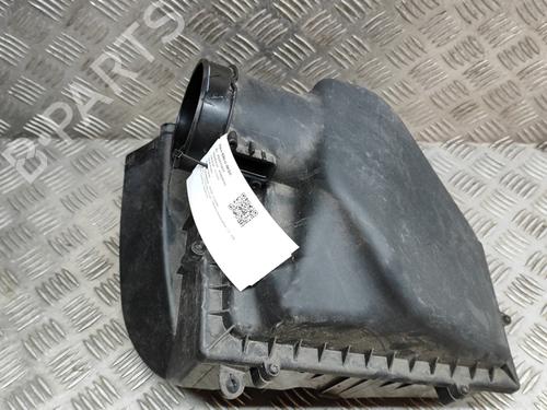 Used Air filter box BMW 5 (G30, F90) 530 e Plug-in-Hybrid xDrive (252 hp) 16639514