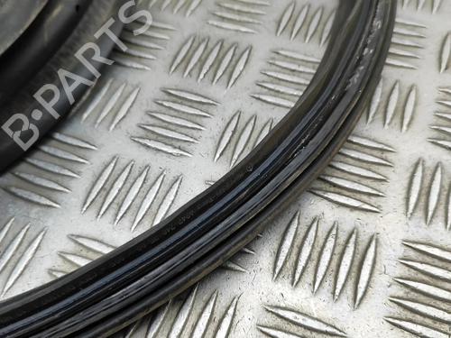 Rubber door seal MERCEDES-BENZ EQB (X243) EQB 300 4-matic (243.608, 243.609) | BP29593933C142 