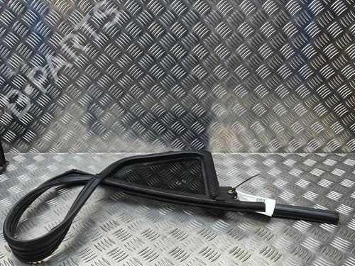 Used Rear right door window Rear right door window 33381857 33381857
