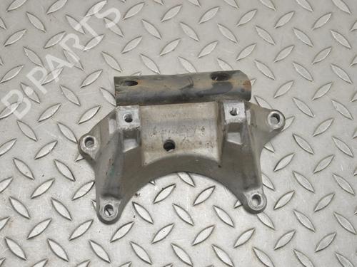 Used Gearbox mount MERCEDES-BENZ SLK (R171) 280 (171.454) (231 hp) 30240455