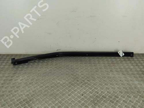 Højre sidekjole AUDI Q2 (GAB, GAG) 35 TFSI (150 hp) 28559245