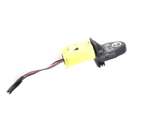 Used Electronic sensor Electronic sensor TOYOTA COROLLA Hatchback (_E21_, _EA1_, _EH1_) 1.8 Hybrid (ZWE211, ZWE219) (122 hp) 33347773 33347773