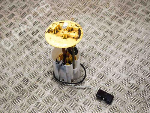Used Fuel pump RENAULT MASTER III Van (FV) 2.3 dCi 180 FWD (FV04, FV07) (179 hp) 27758875