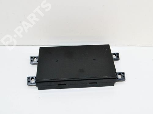 Used Control unit Control unit TESLA MODEL S (5YJS) 90D AWD (422 hp) 10072670 10072670