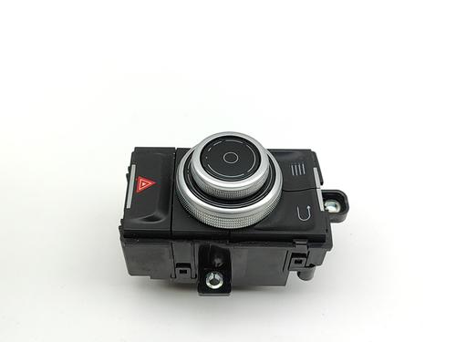 Switch MASERATI LEVANTE SUV (M161) 3.0 D Q4 | BP27205684I30 