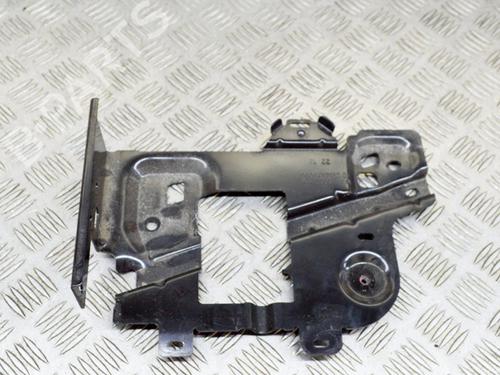 Used Support PEUGEOT 2008 I (CU_) 1.2 VTi (82 hp) 14627637